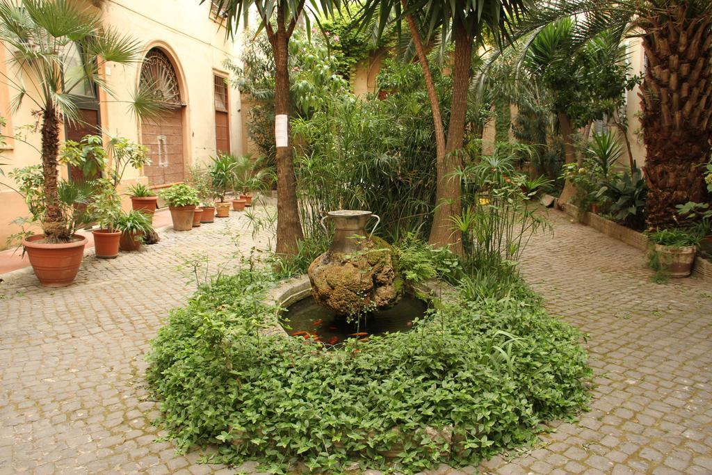Giovy Bed and breakfast 2*