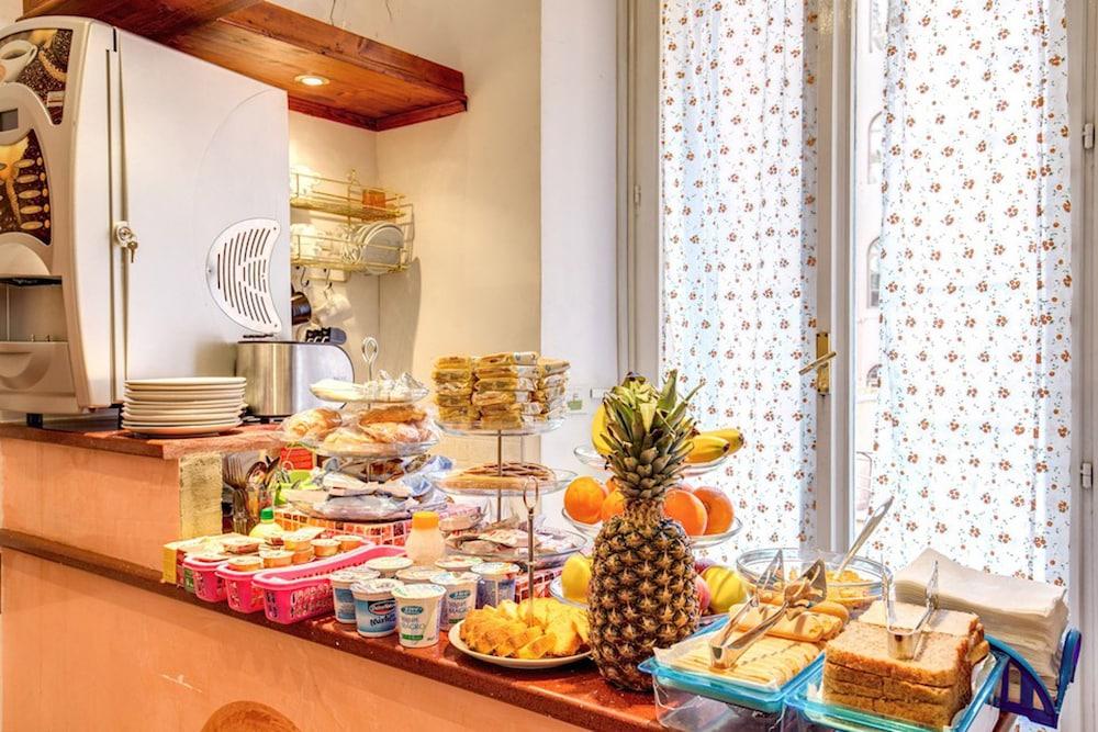 Bed and breakfast Giovy 2*